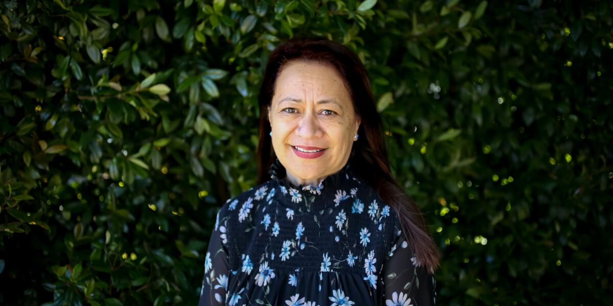 Loraine Elliot