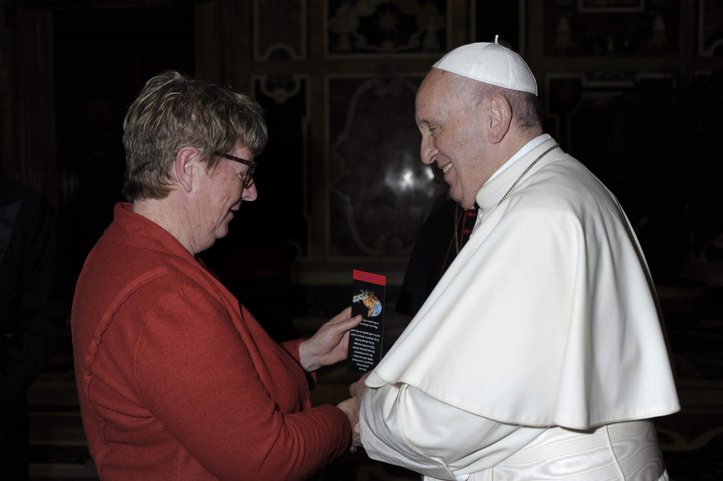 Sister Veronica discussing prison chaplaincy issues with Pope Francis