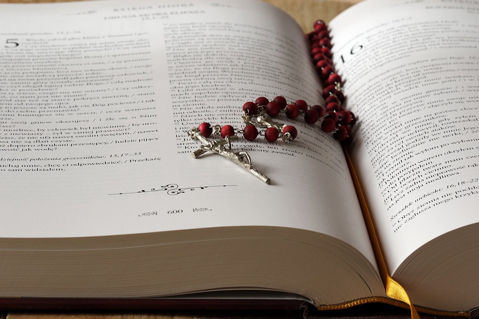 the rosary 1766388 960 722